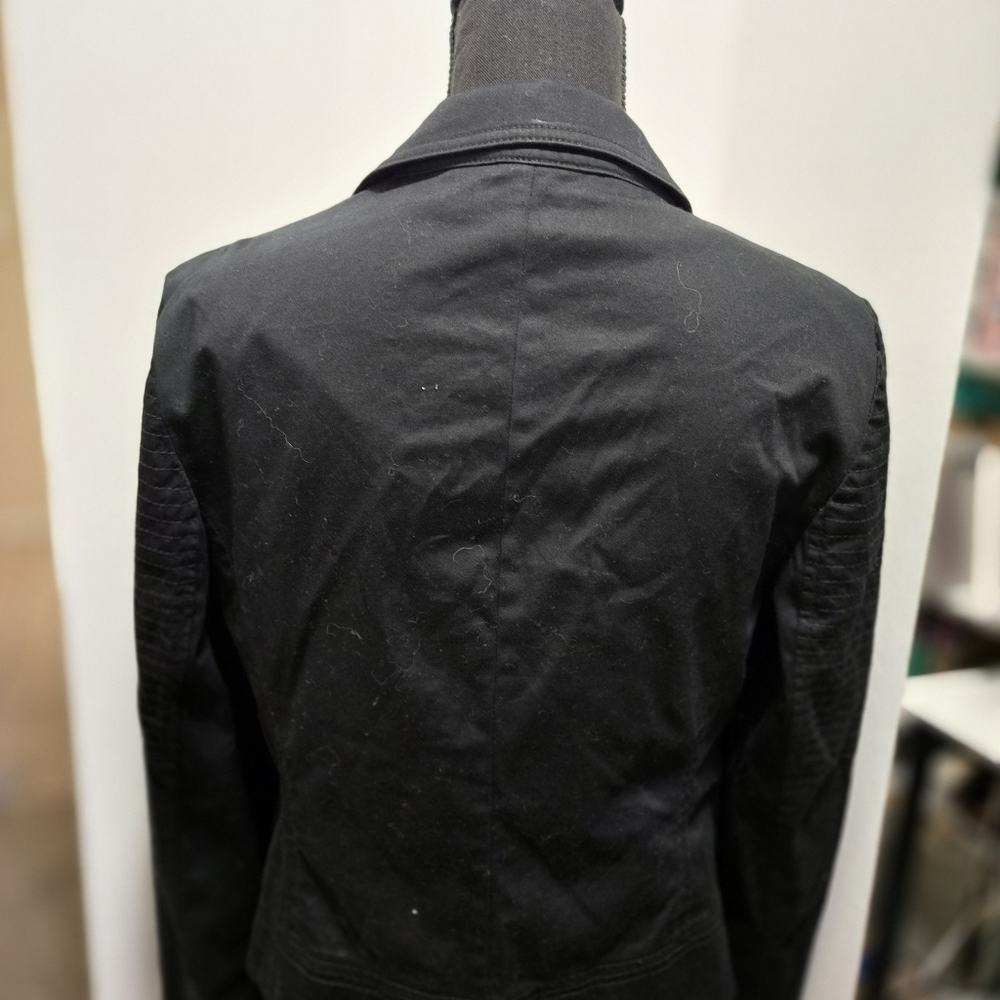 Guess black jacket - Picture 2 of 10